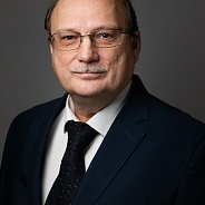 Петр Леонидович